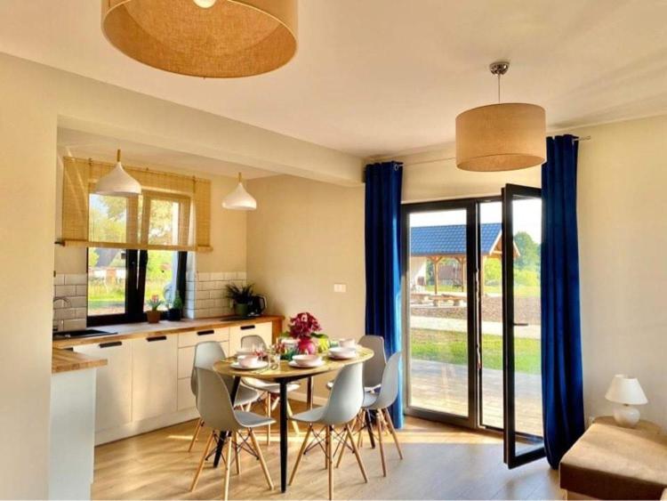 Siedlisko Nad Jeziorakiem Villa Zalewo  Exteriör bild